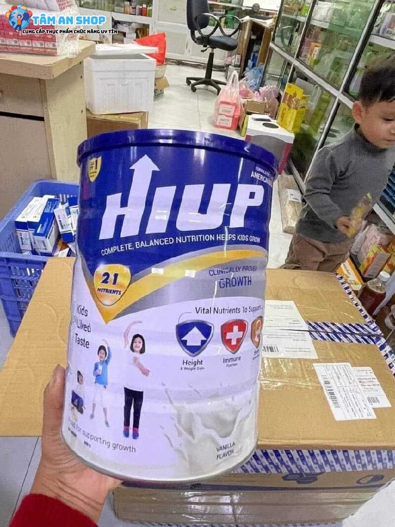 Sữa non hỗ trợ sức khỏe cho trẻ Hiup